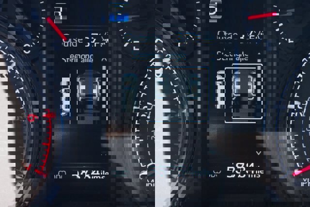 Used 2021 Toyota 4Runner SR5 Premium w/ Moonroof Package image 32