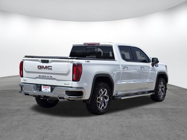 Used 2022 GMC Sierra 1500 SLT w/ SLT Premium Plus Package AWD/4WD image 4