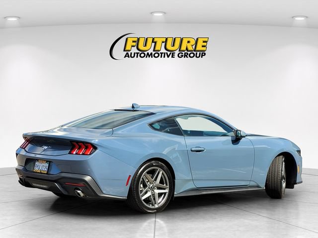 Certified 2025 Ford Mustang Coupe RWD image 4