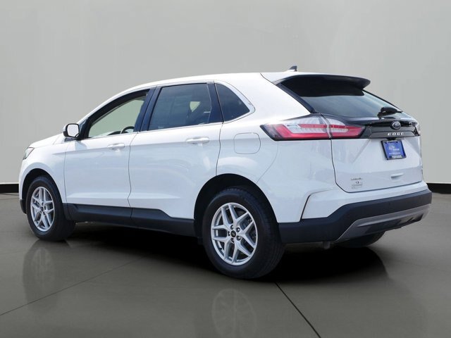 Certified 2023 Ford Edge SEL w/ Convenience Package AWD/4WD image 2