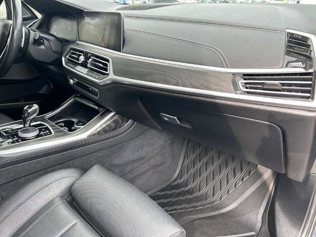 Used 2021 BMW X7 xDrive40i w/ Premium Package AWD/4WD image 25