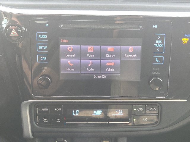 Used 2019 Toyota Corolla LE FWD image 23