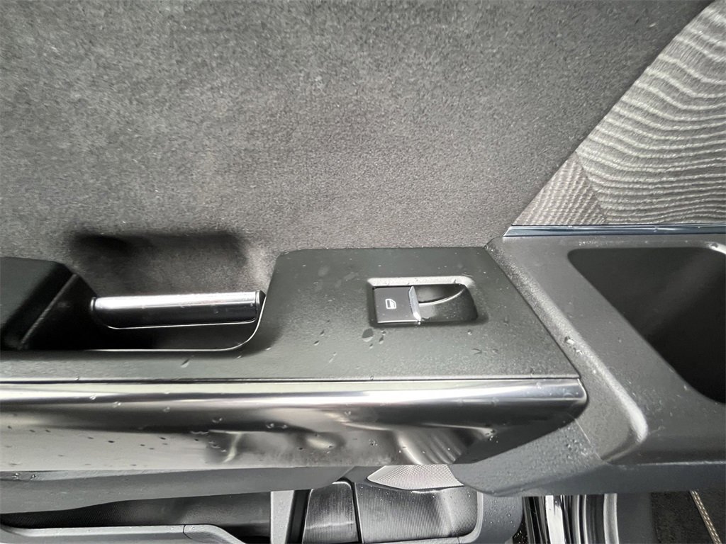 Certified 2022 Ford F150 Platinum w/ Equipment Group 701A High image 28