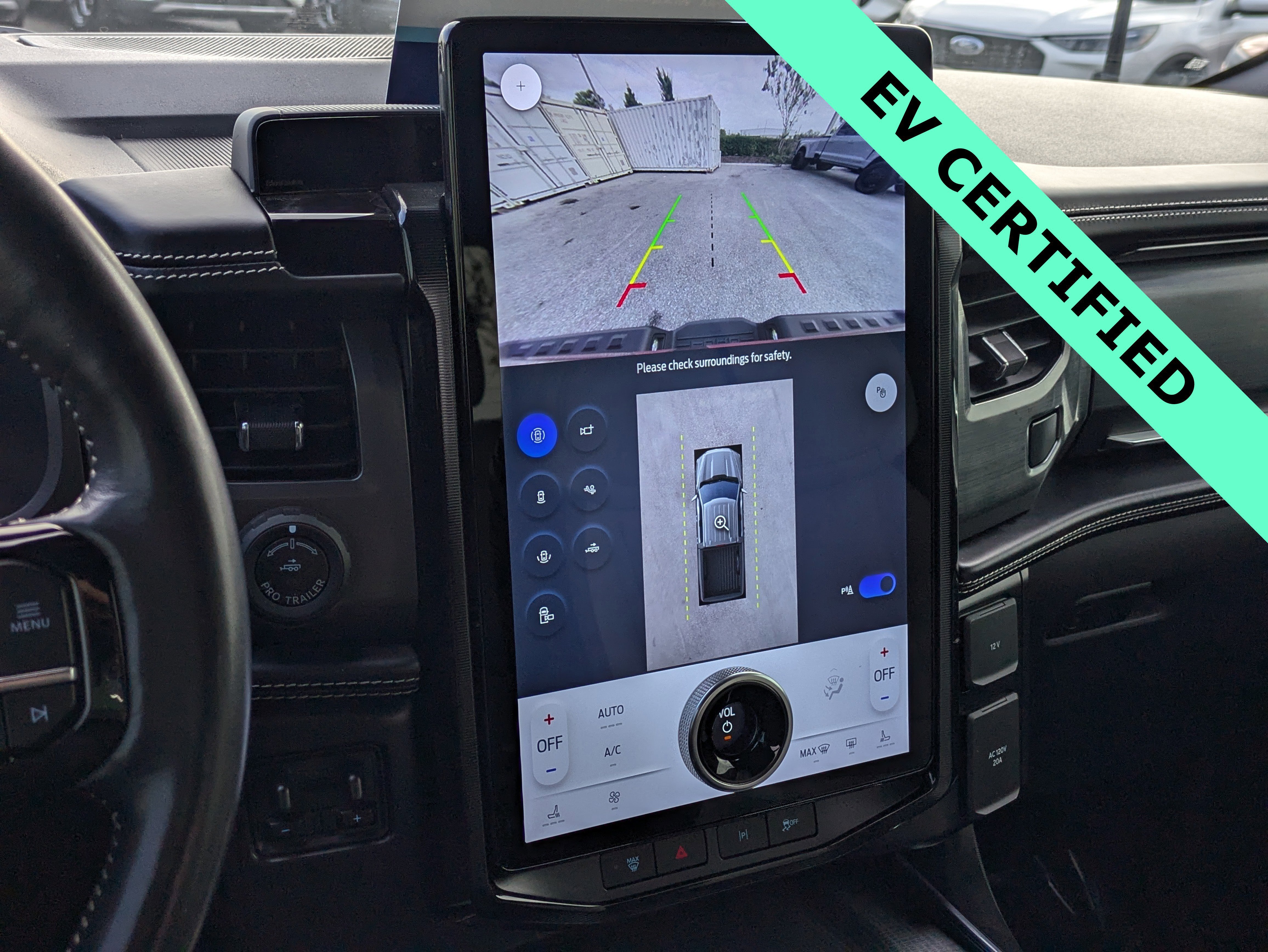 Certified 2023 Ford F150 Lightning Platinum image 31