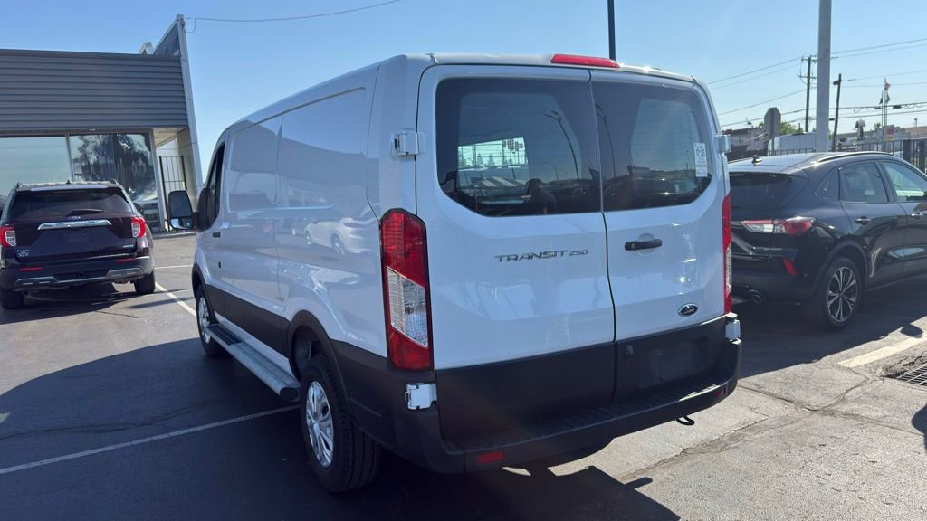 Certified 2025 Ford Transit 250 Low Roof w/ Exterior Upgrade Package RWD image 5