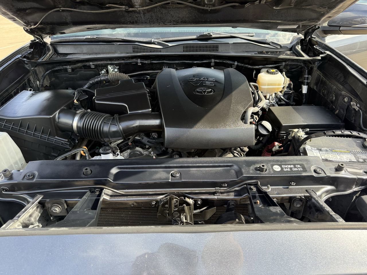 Used 2018 Toyota Tacoma TRD Off-Road w/ Technology Package image 27