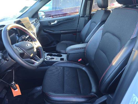 Certified 2025 Ford Escape ST-Line w/ Equipment Group 301A image 13