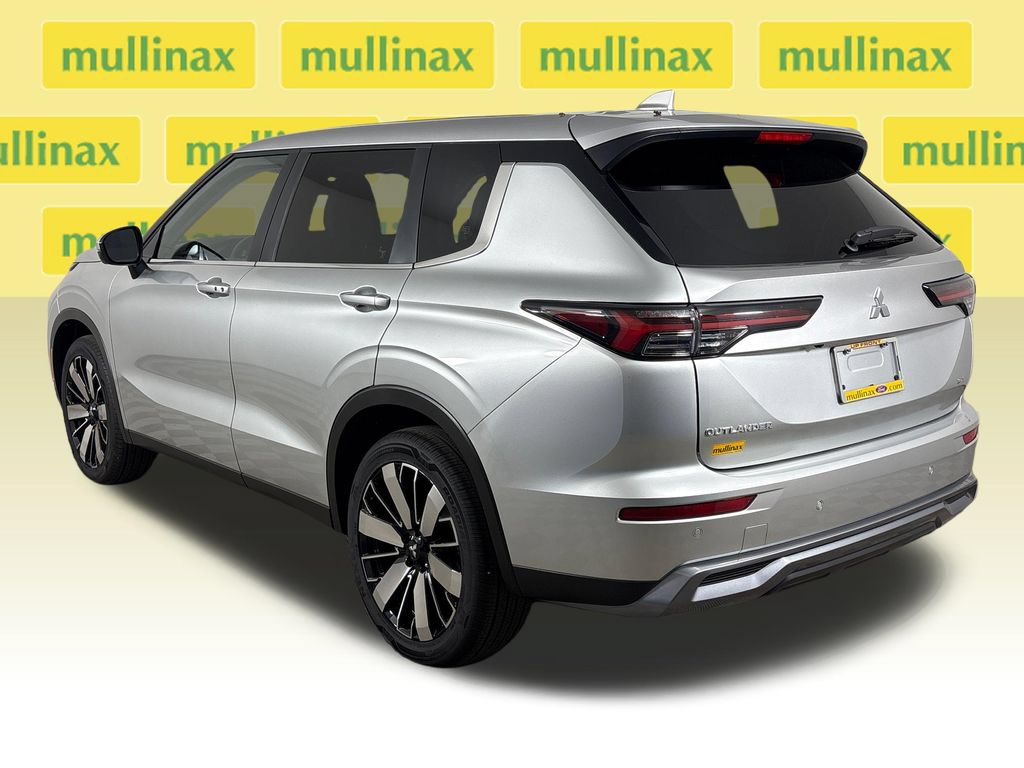 Used 2026 Mitsubishi Outlander SE FWD image 8