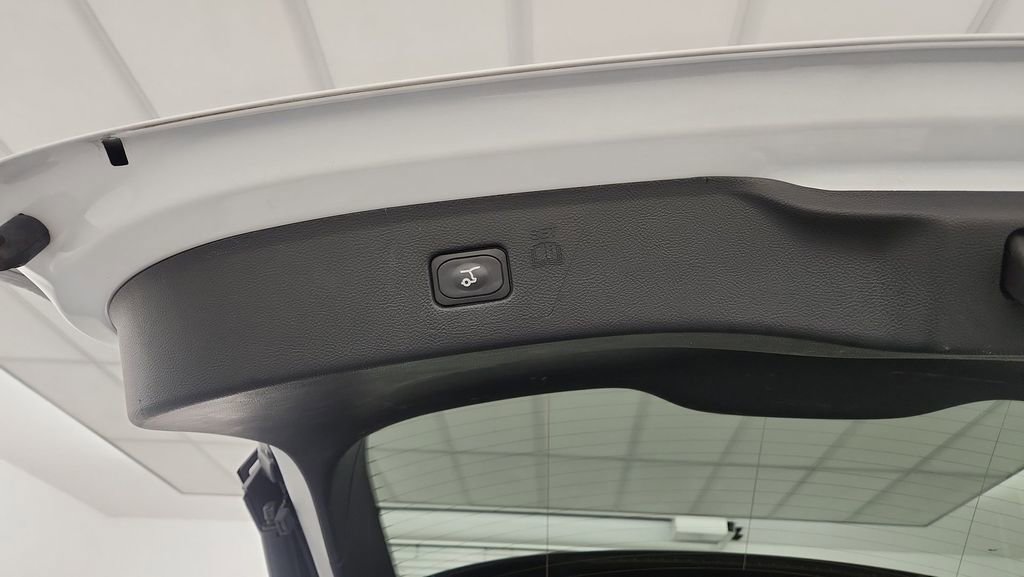 Certified 2022 Ford Edge SEL w/ Convenience Package image 25