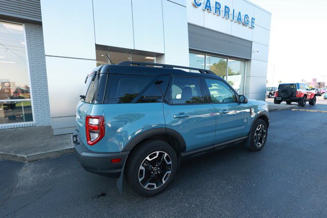 Certified 2023 Ford Bronco Sport Outer Banks w/ Tech Package AWD/4WD image 3