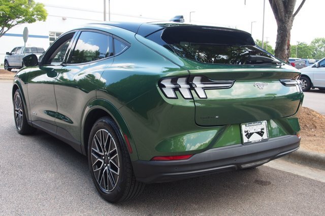 Certified 2025 Ford Mustang Mach-E Premium AWD/4WD image 5