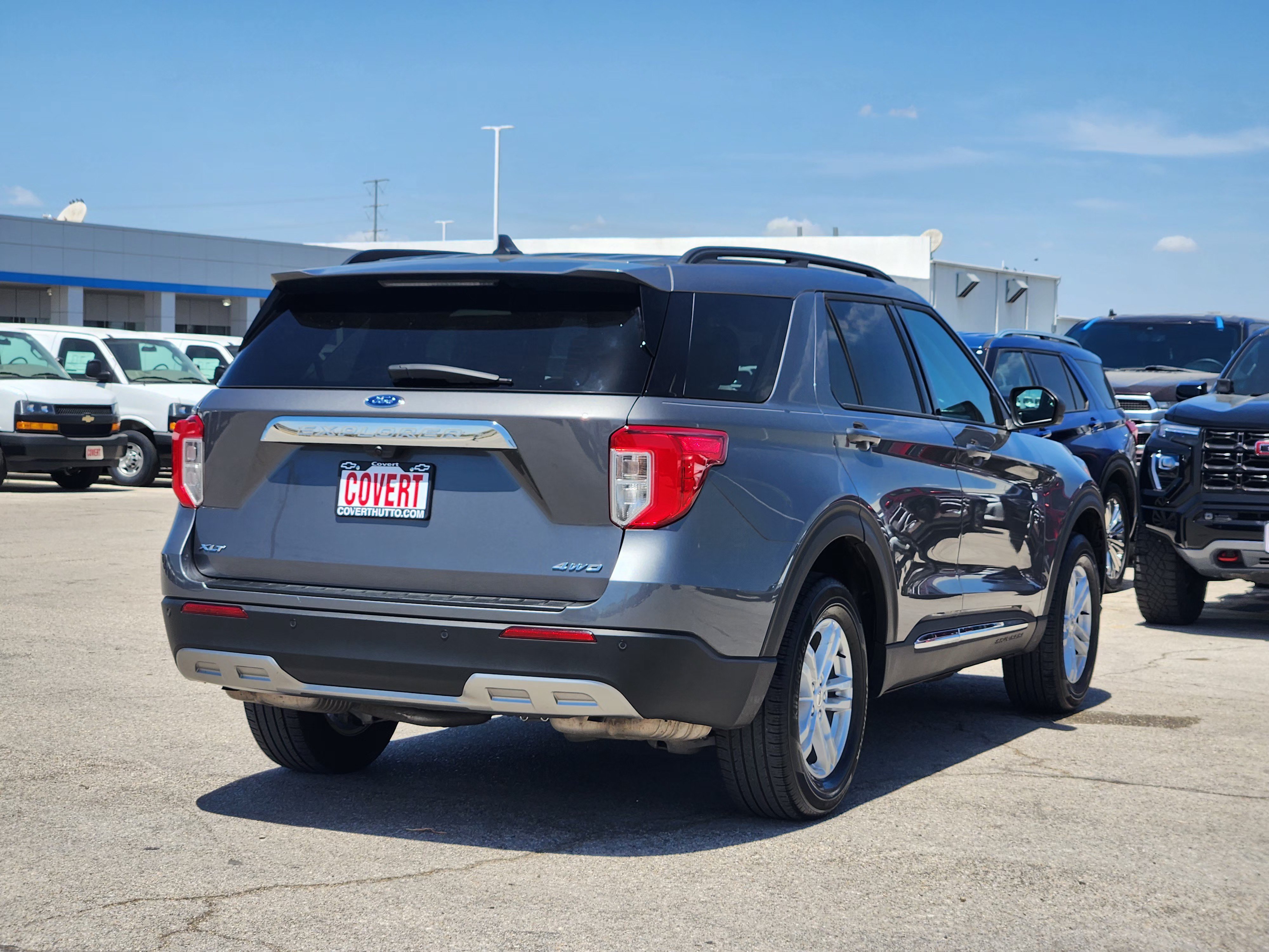 Certified 2023 Ford Explorer XLT w/ Equipment Group 202A AWD/4WD image 7