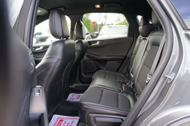 Certified 2023 Ford Escape ST-Line Select w/ Tech Pack #2 AWD/4WD image 8