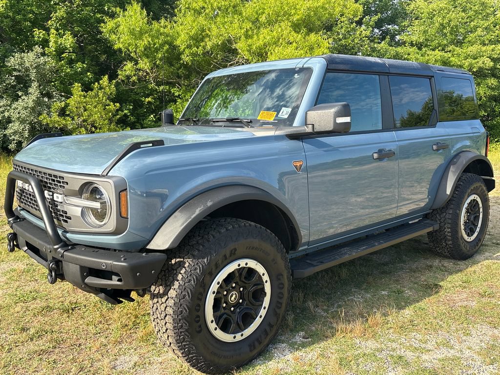 Certified 2025 Ford Bronco Badlands AWD/4WD image 3