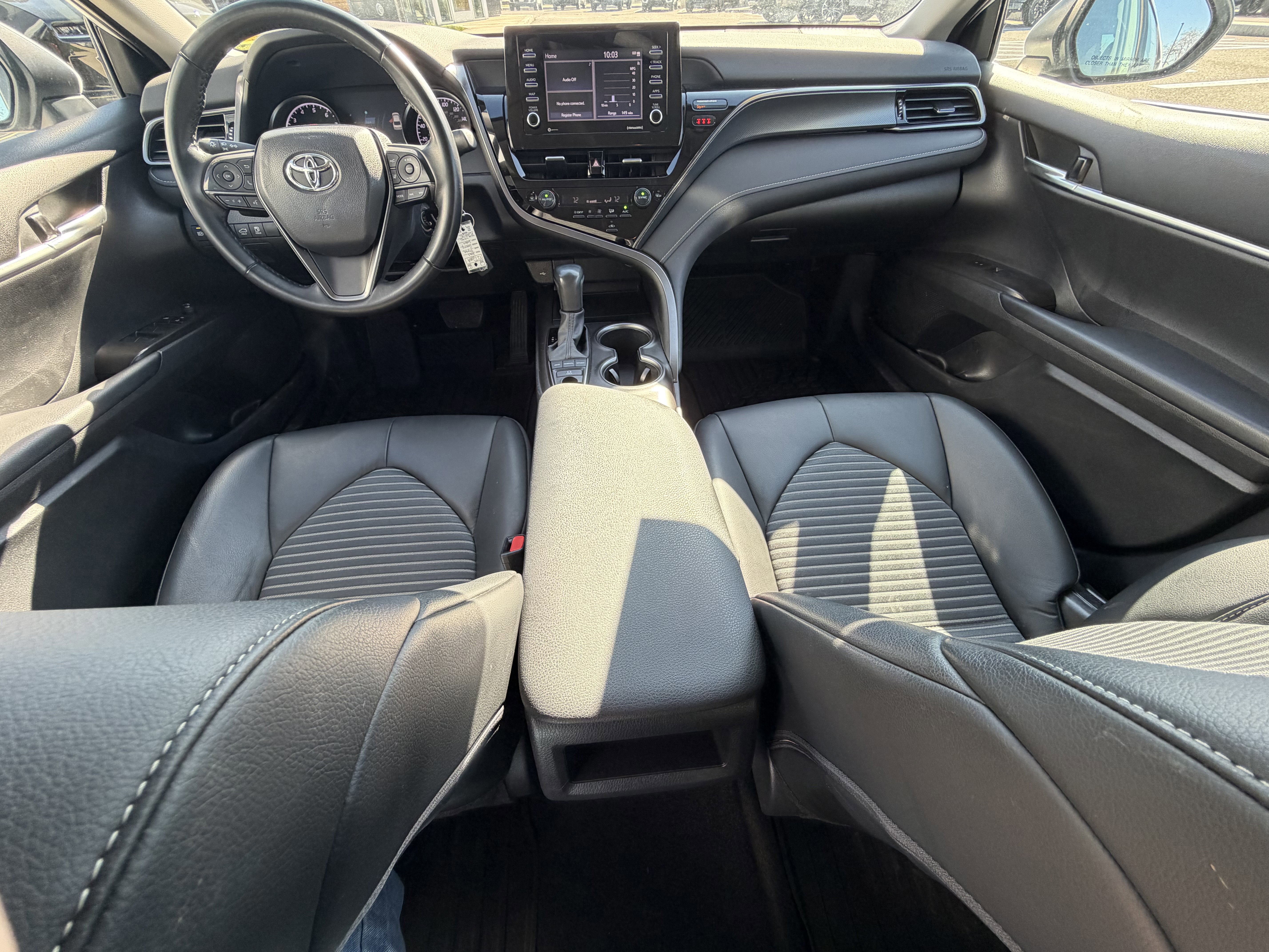 Used 2023 Toyota Camry SE AWD/4WD image 11