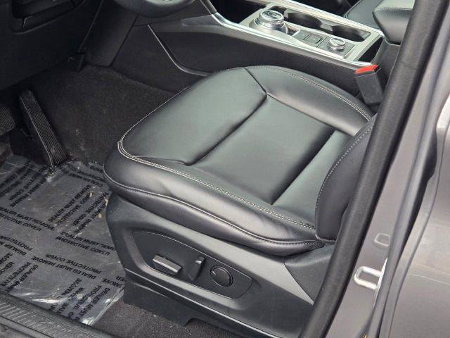 Certified 2023 Ford Explorer XLT w/ Equipment Group 202A image 25