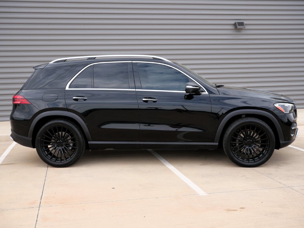 Used 2025 Mercedes-Benz GLE 350 4MATIC image 2