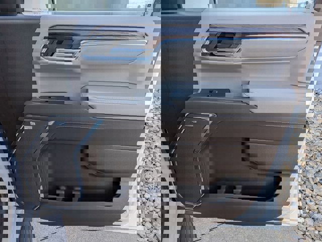 Used 2024 GMC Sierra 1500 SLT w/ SLT Premium Plus Package image 36