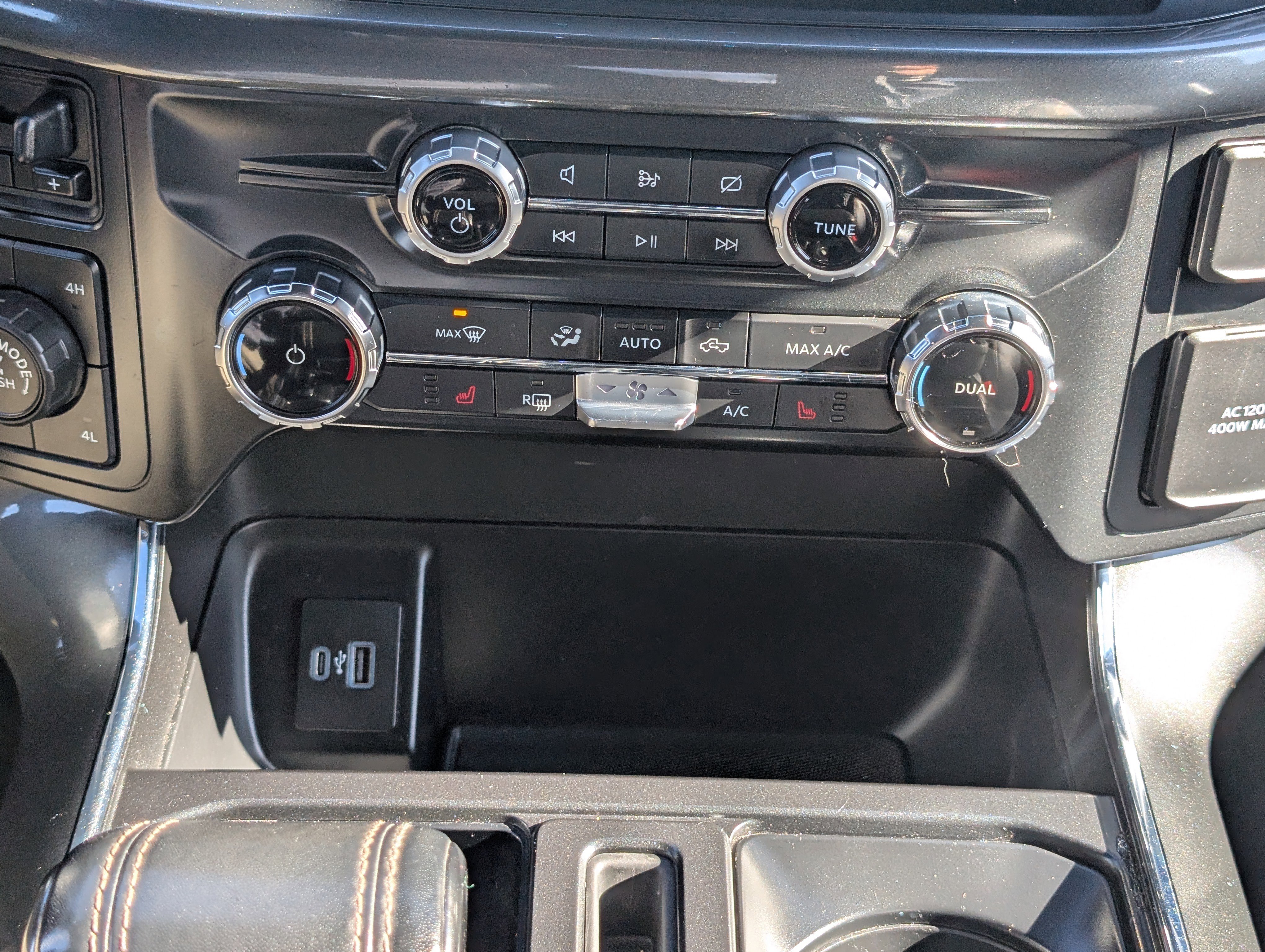 Certified 2022 Ford F150 XLT w/ Equipment Group 302A High image 28