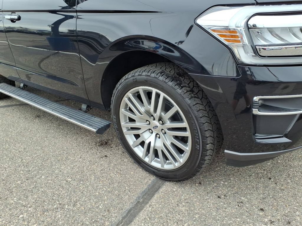Certified 2023 Ford Expedition Limited AWD/4WD image 5