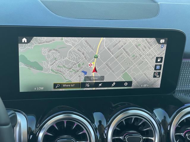 Used 2023 Mercedes-Benz EQB 300 4MATIC image 15