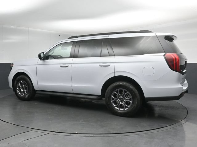 Certified 2025 Ford Expedition Active AWD/4WD image 5
