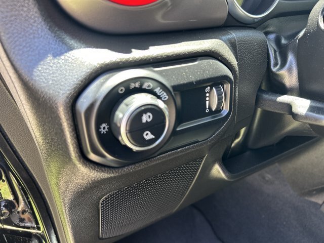 Used 2023 Jeep Gladiator Sport AWD/4WD image 27