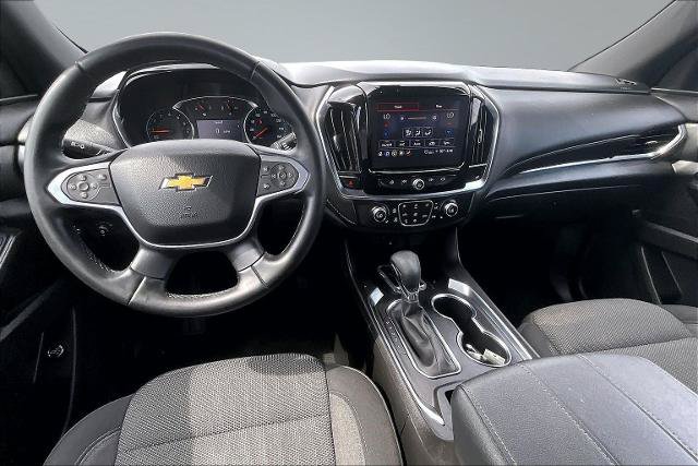 Used 2023 Chevrolet Traverse LT FWD image 16