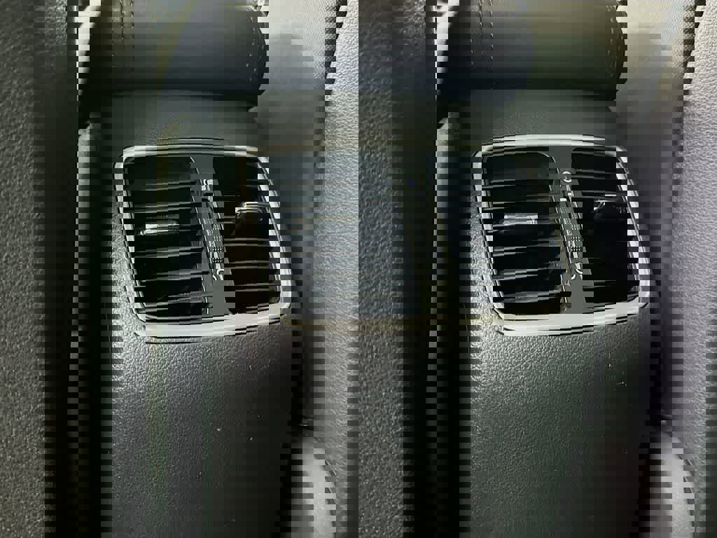 Used 2020 Hyundai Tucson SEL w/ Winter Weather Package image 16