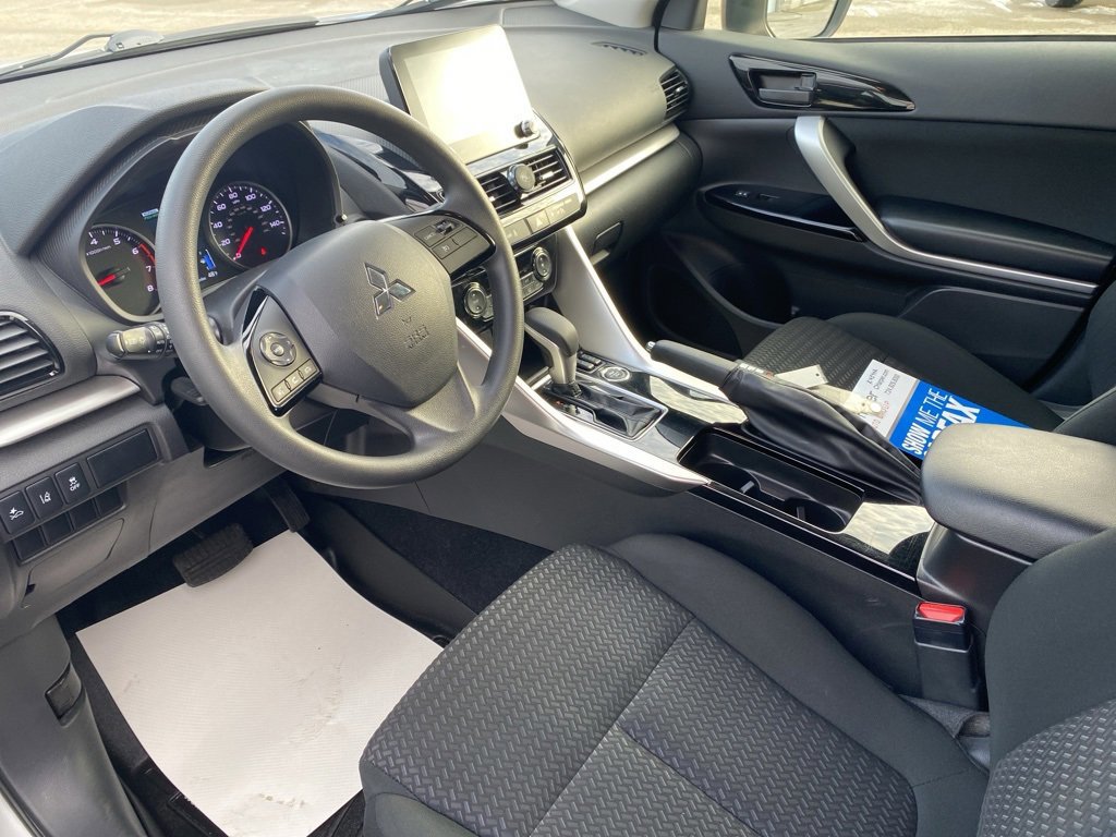 Used 2024 Mitsubishi Eclipse Cross LE image 21