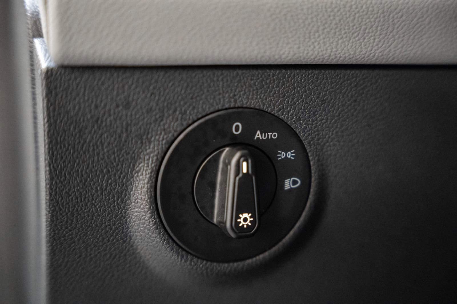 Used 2024 Volkswagen Taos SE AWD/4WD image 45