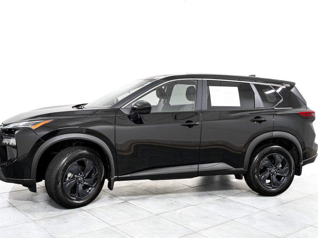 Used 2026 Nissan Rogue SV w/ Cold Weather Package AWD/4WD image 4