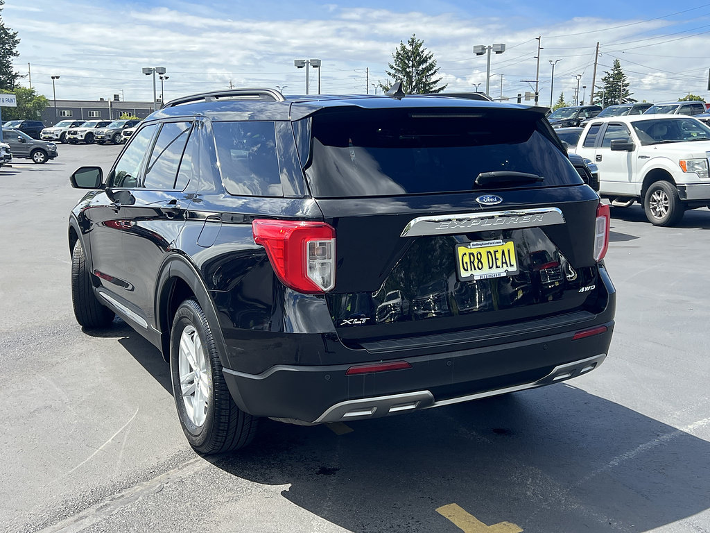 Certified 2023 Ford Explorer XLT w/ Equipment Group 202A AWD/4WD image 10