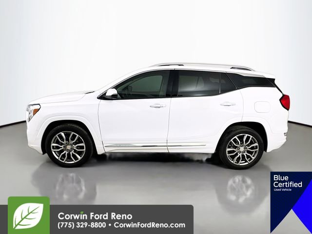 Used 2022 GMC Terrain Denali w/ Denali Premium Package image 4