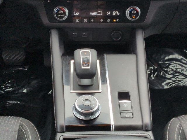 Used 2022 Mitsubishi Outlander ES FWD image 19