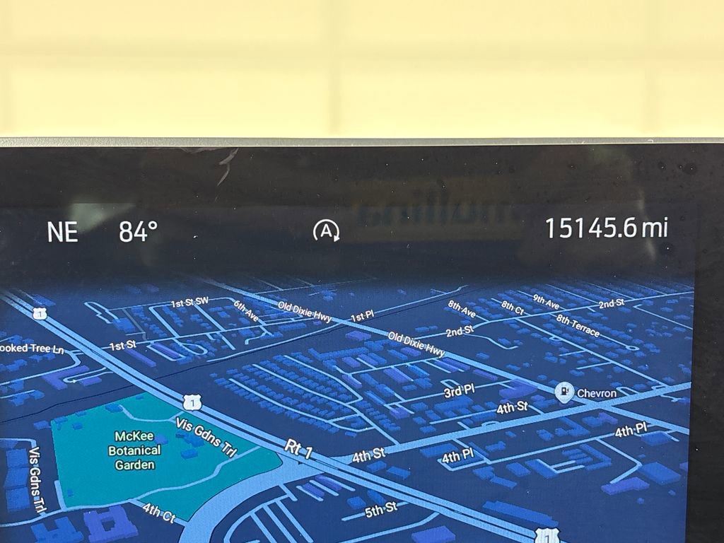 Certified 2025 Ford Expedition Platinum image 22