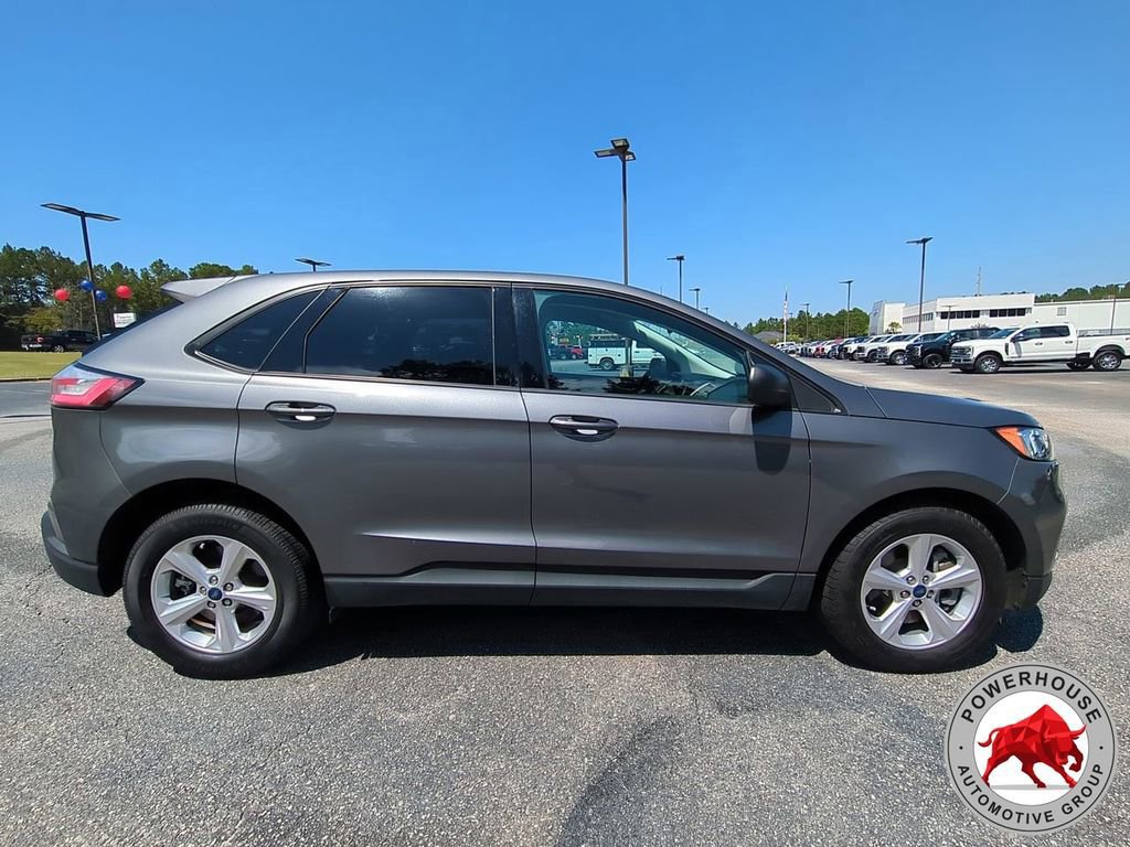 Certified 2024 Ford Edge SE image 6