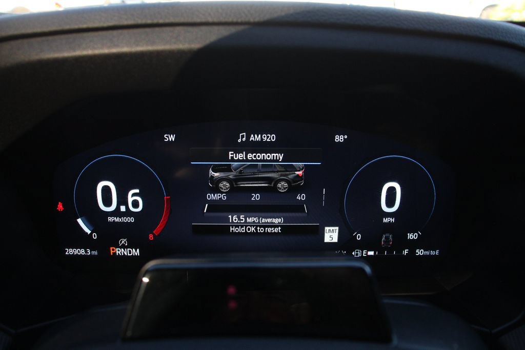 Certified 2025 Ford Explorer ST AWD/4WD image 32