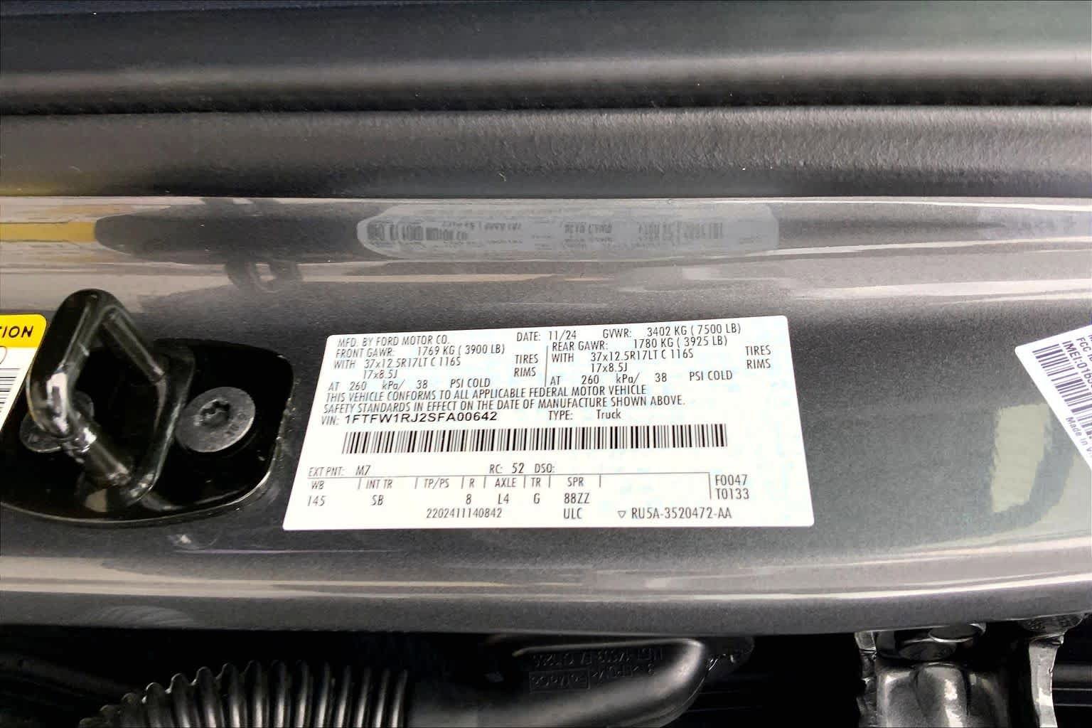 Certified 2025 Ford F150 Raptor w/ Equipment Group 803A Raptor R AWD/4WD image 34