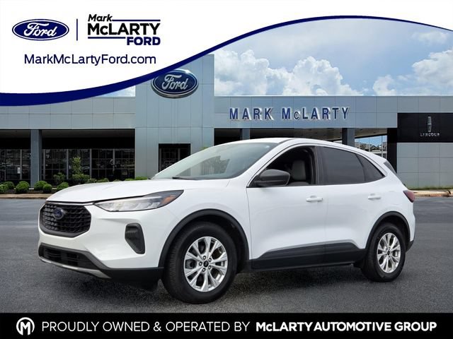 Certified 2023 Ford Escape Active w/ Tech Pack #1 FWD image 1