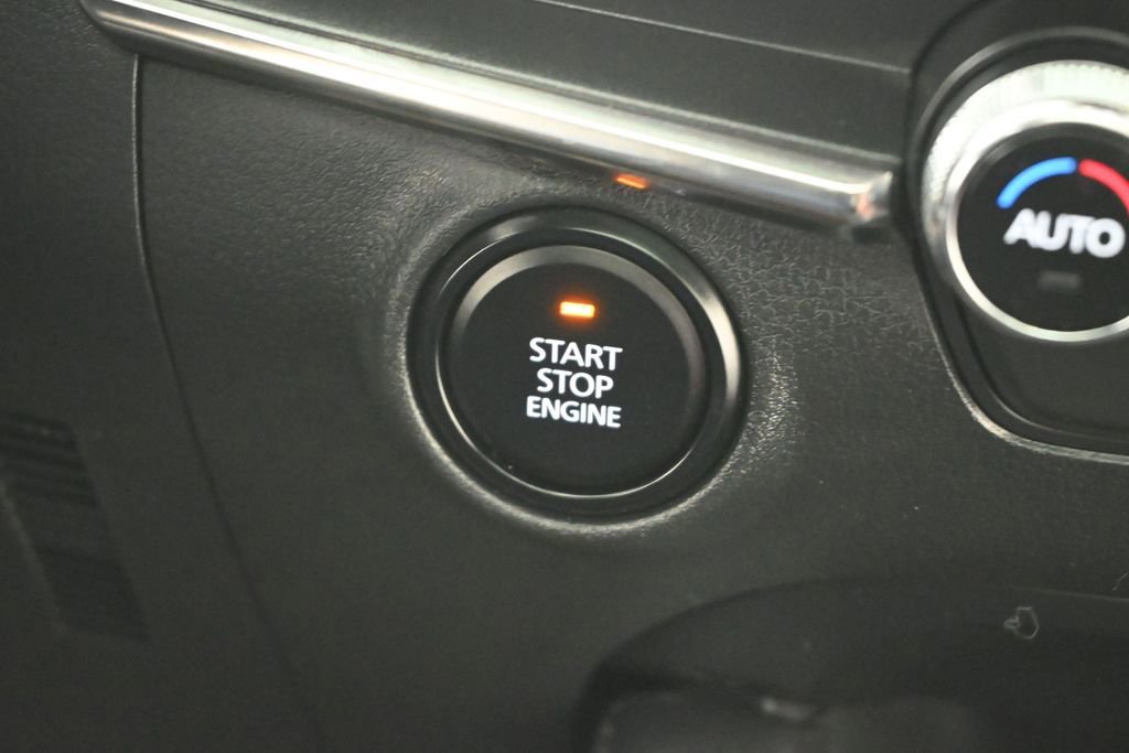 Used 2024 MAZDA MAZDA3 s FWD image 14