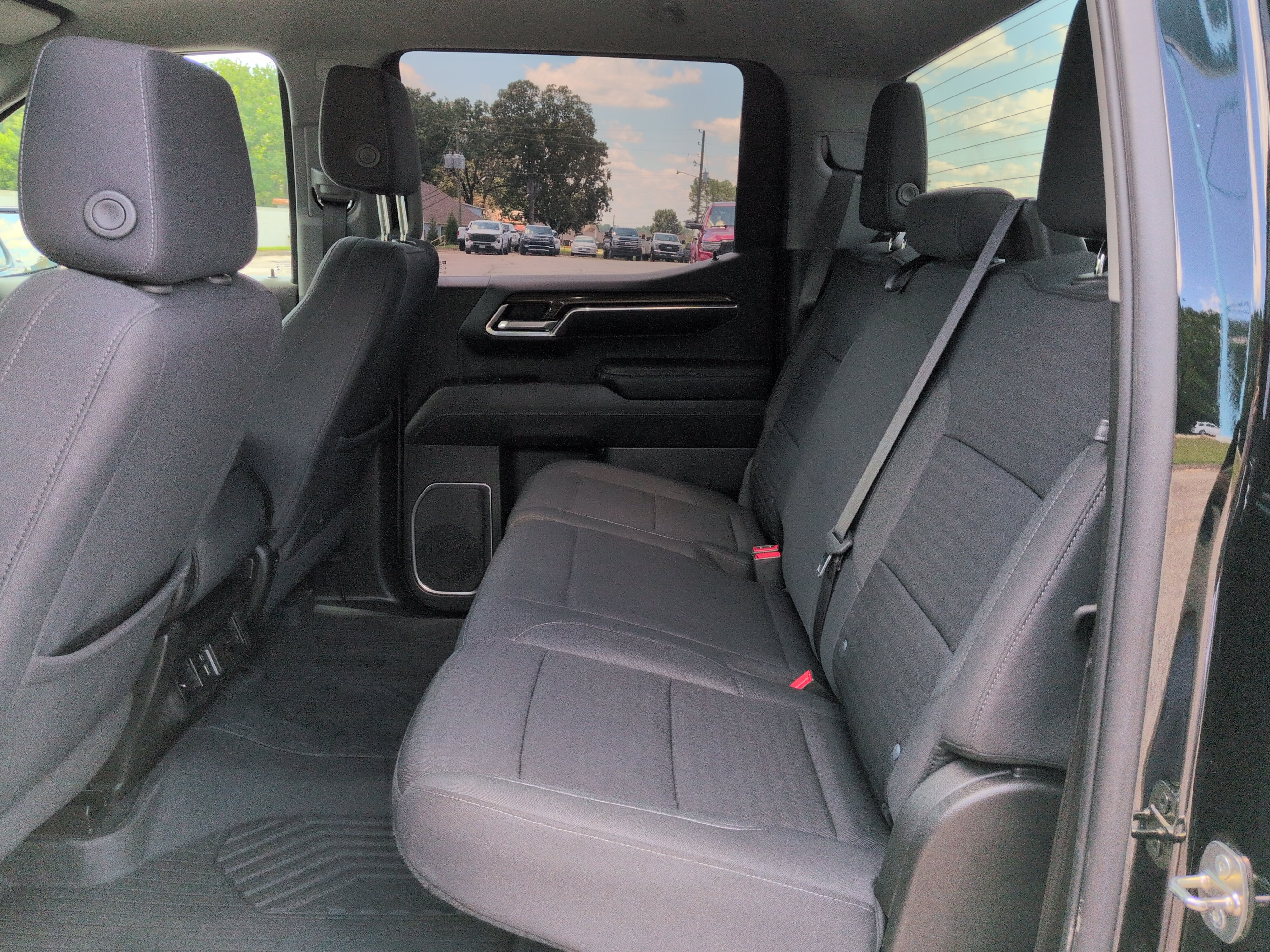Used 2023 Chevrolet Silverado 1500 RST AWD/4WD image 12