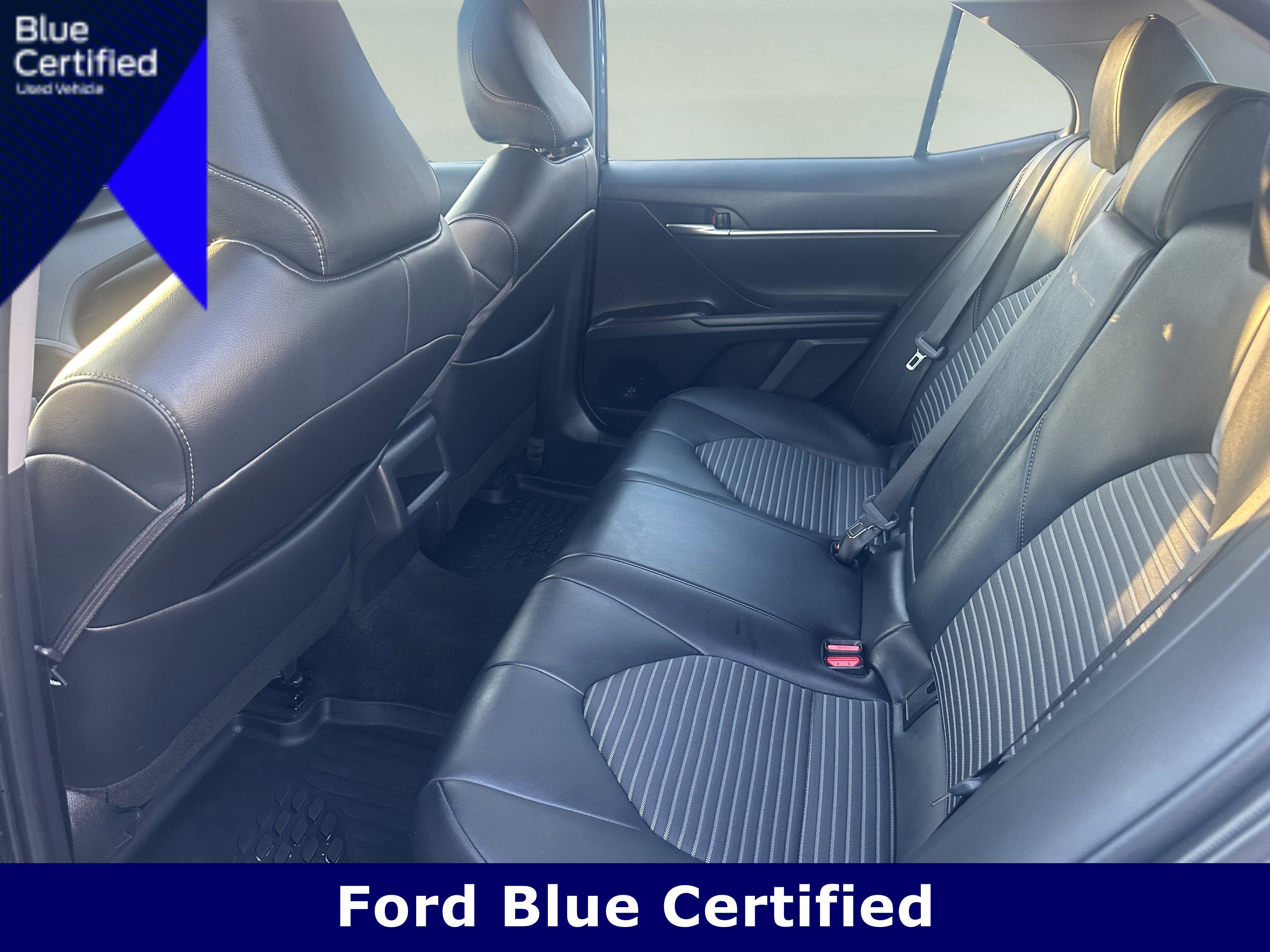 Used 2024 Toyota Camry SE image 10