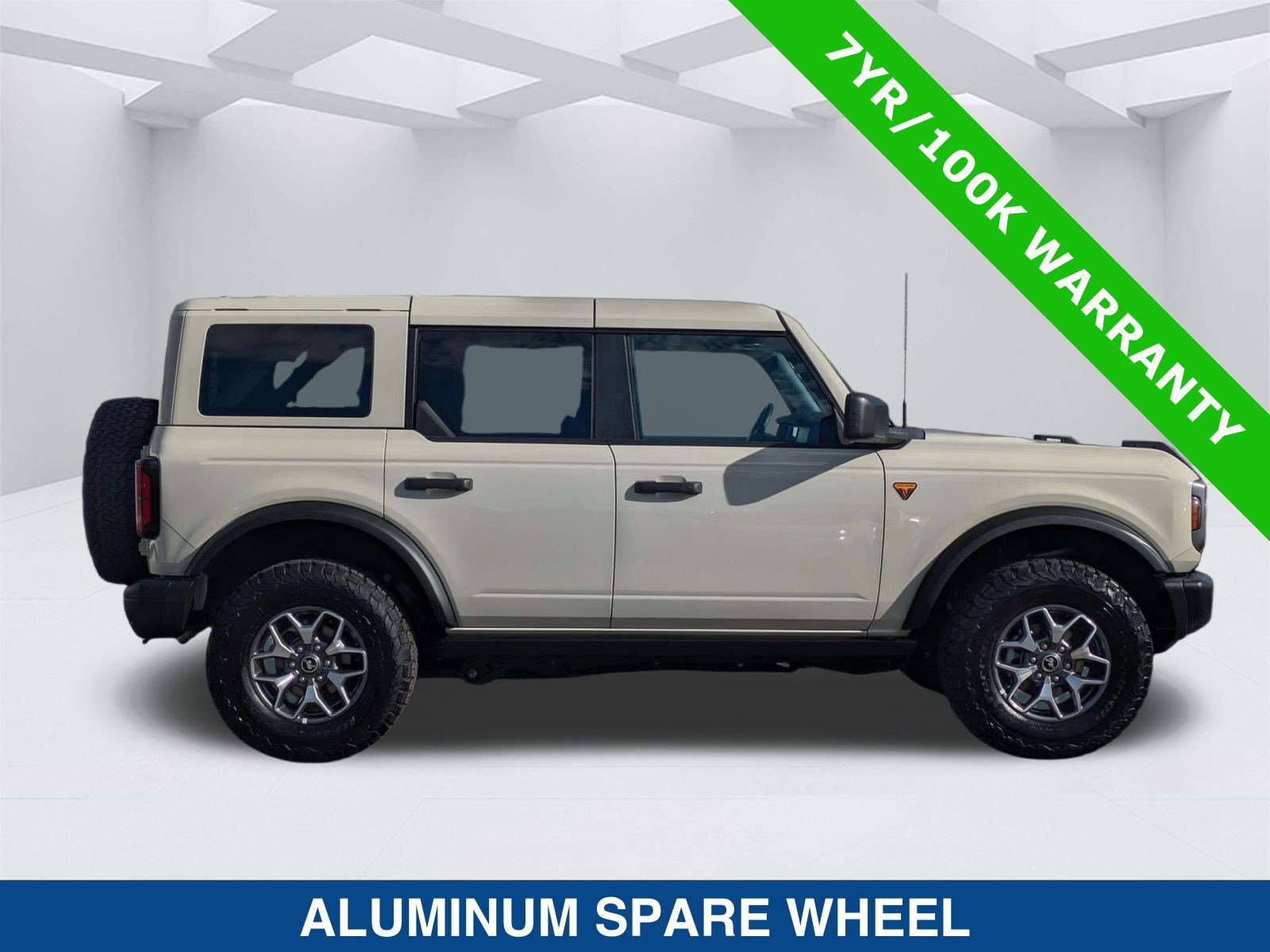 Certified 2025 Ford Bronco Badlands image 6