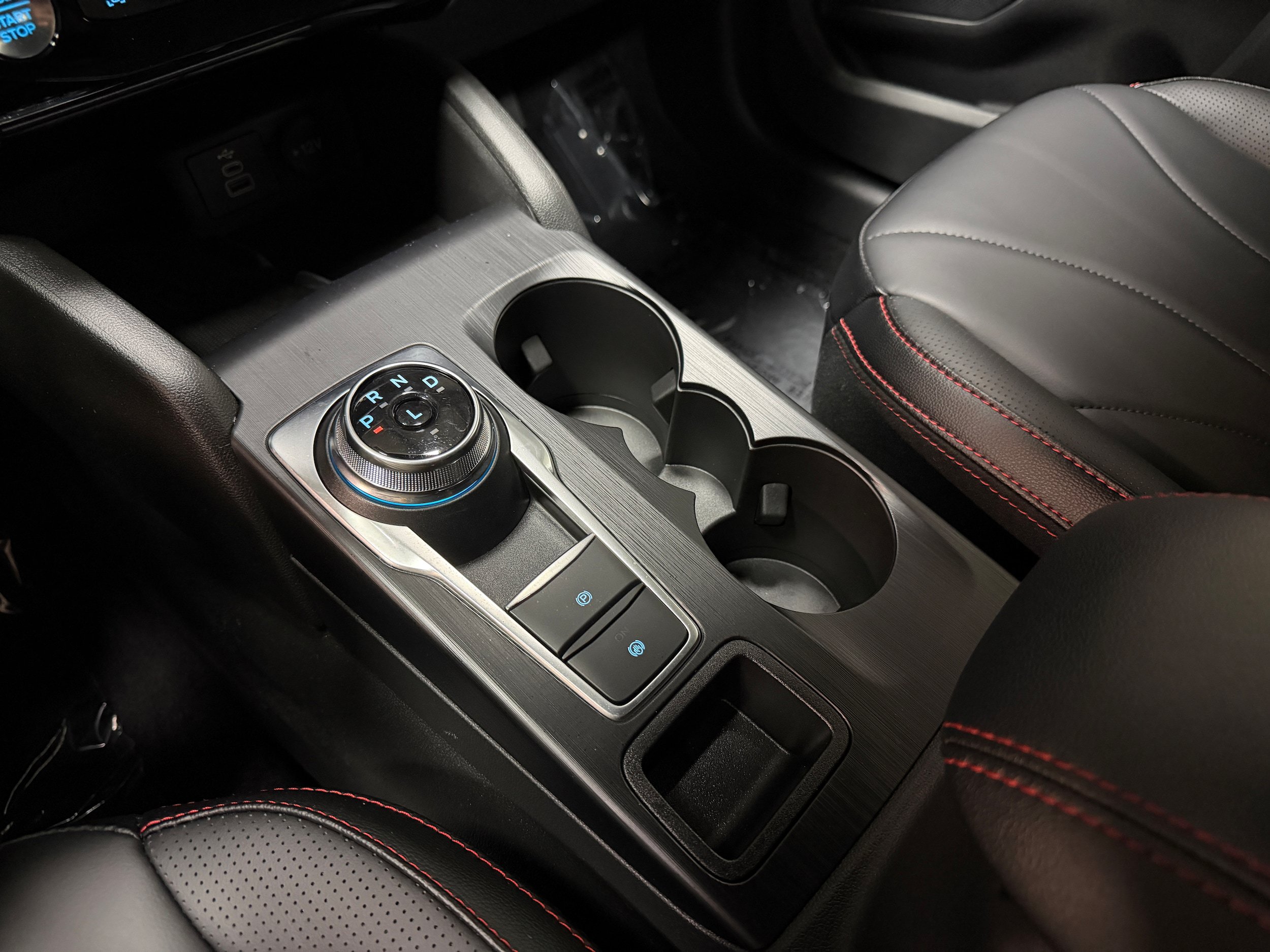 Certified 2025 Ford Escape ST-Line Elite w/ Premium Technology Package AWD/4WD image 23