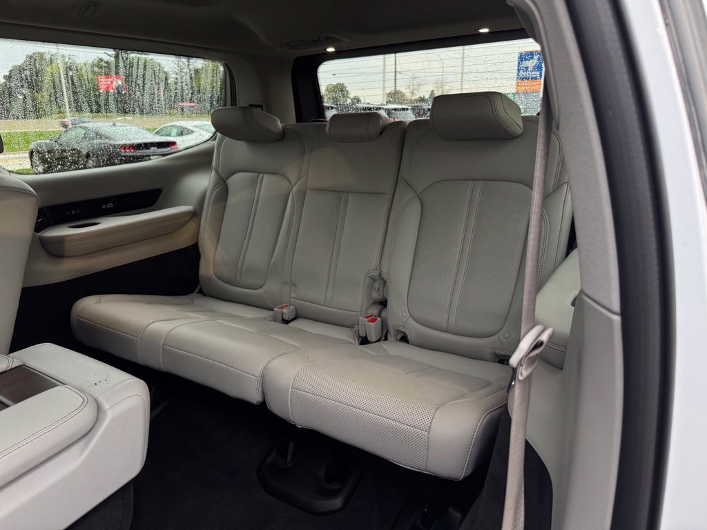 Used 2023 Jeep Grand Wagoneer 4WD image 23