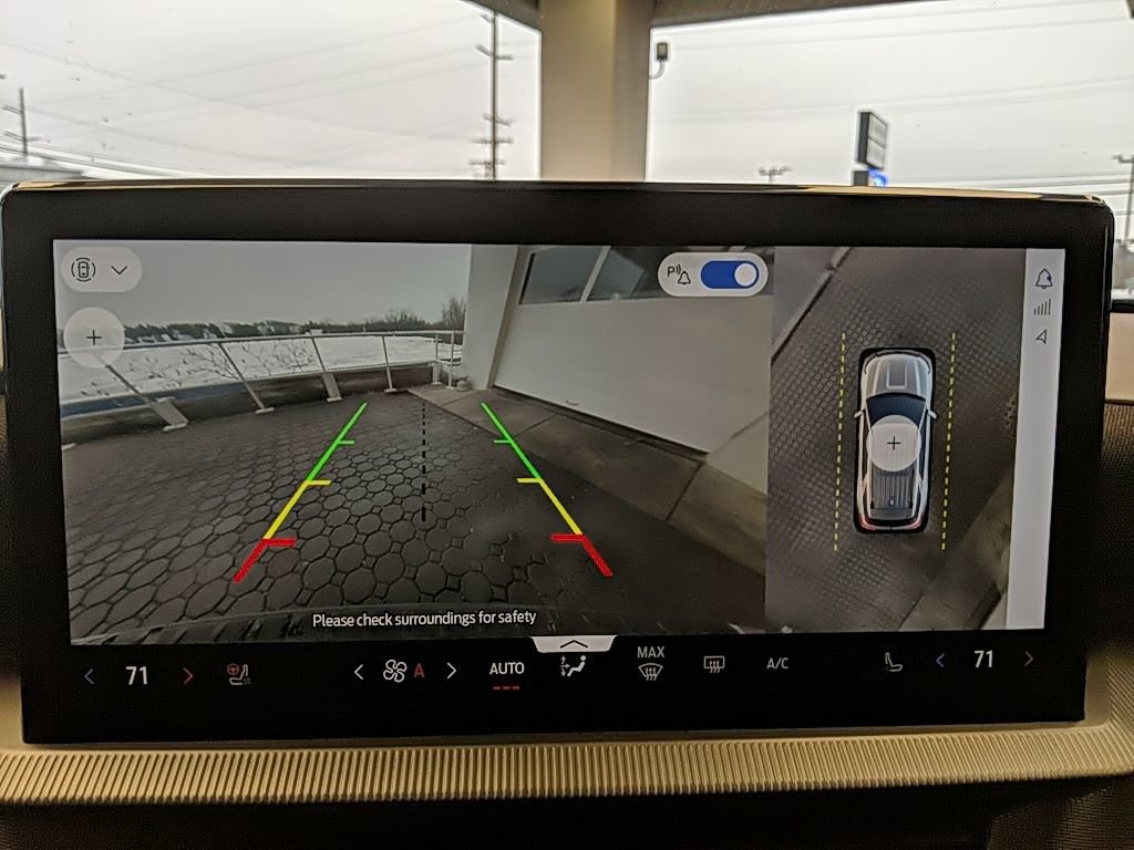 Certified 2025 Ford Explorer ST image 22