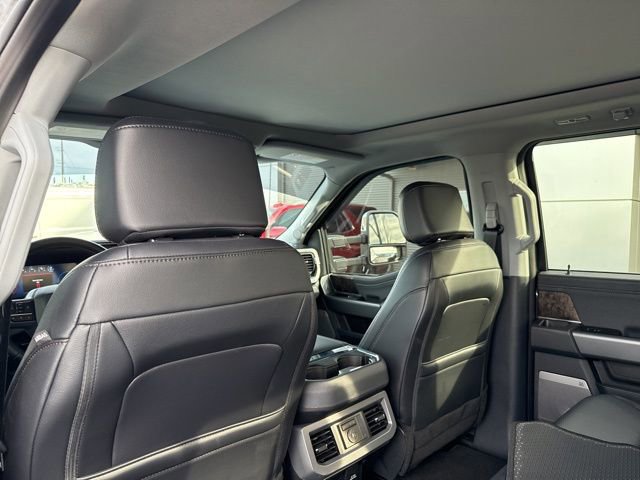 Certified 2025 Ford F350 Lariat w/ Chrome Package image 33