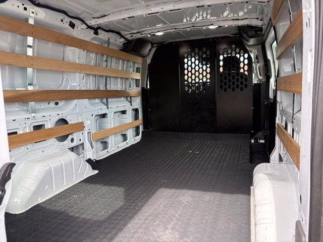 Certified 2025 Ford Transit 250 Low Roof w/ Exterior Upgrade Package RWD image 15