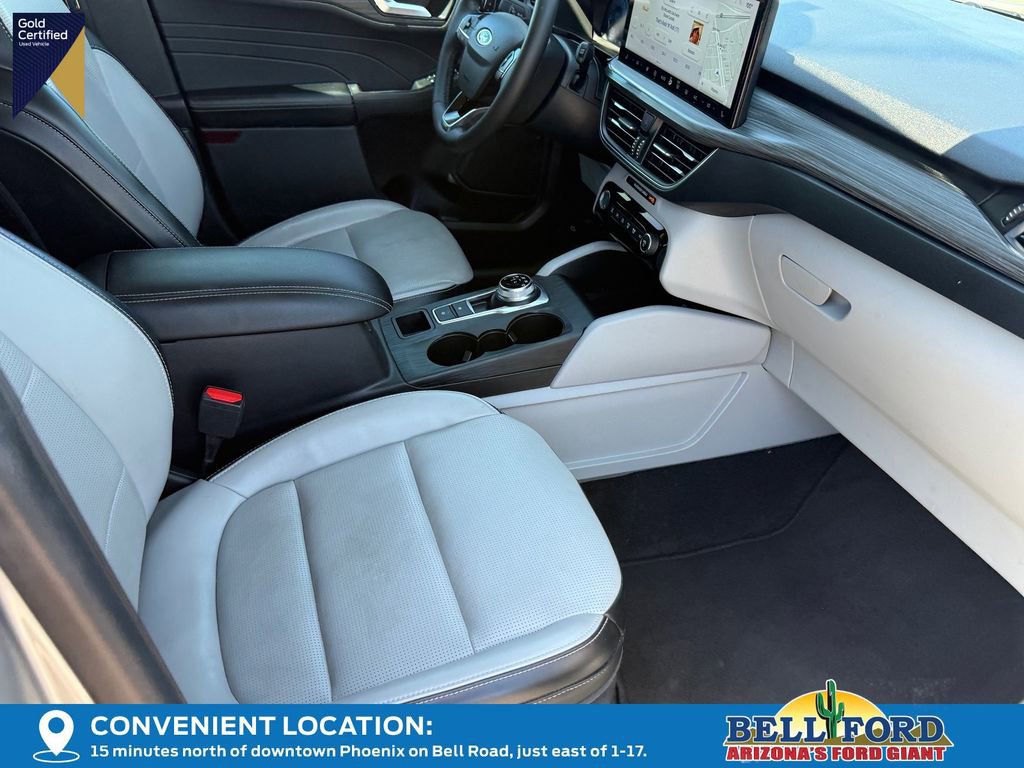 Certified 2023 Ford Escape Platinum AWD/4WD image 7